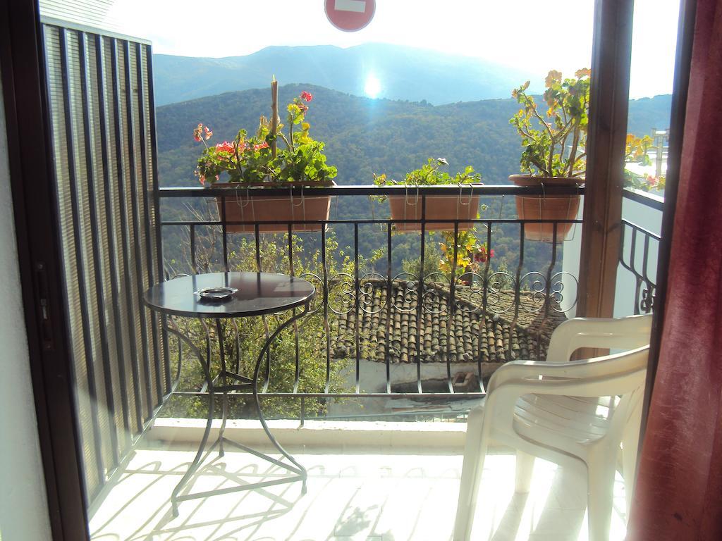 Vassilis Guesthouse Rapsáni الغرفة الصورة
