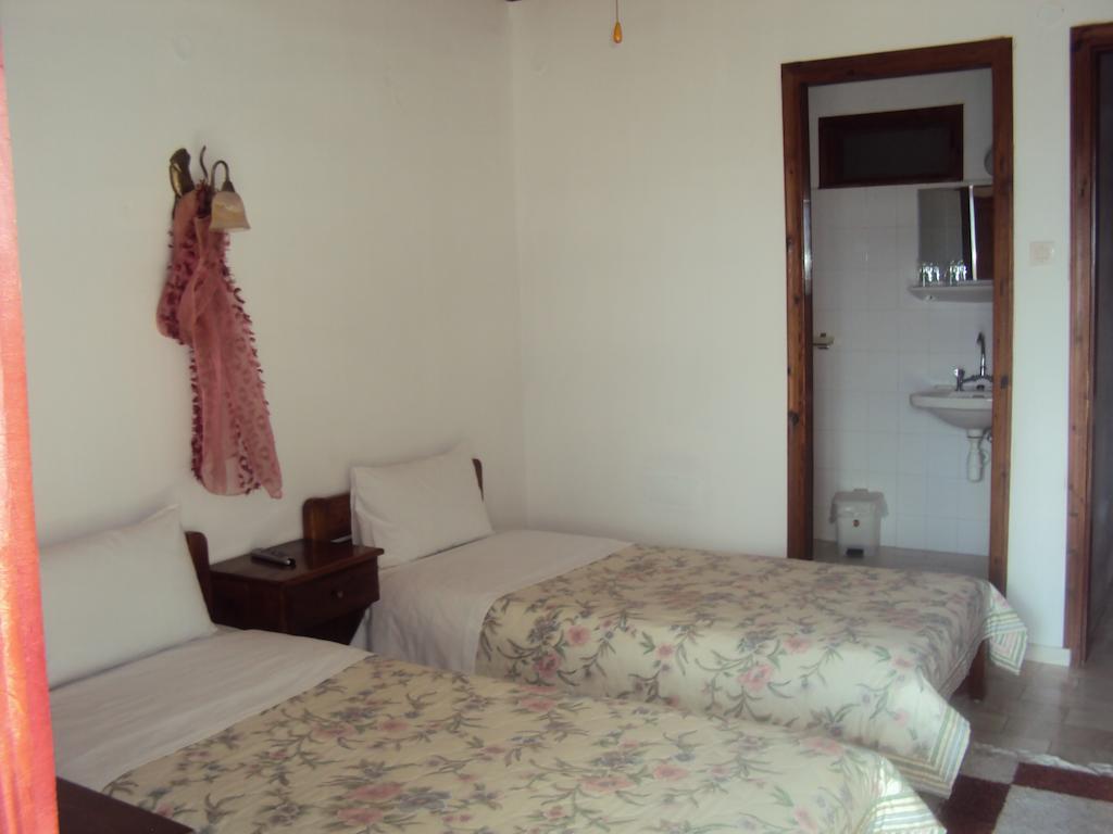 Vassilis Guesthouse Rapsáni الغرفة الصورة